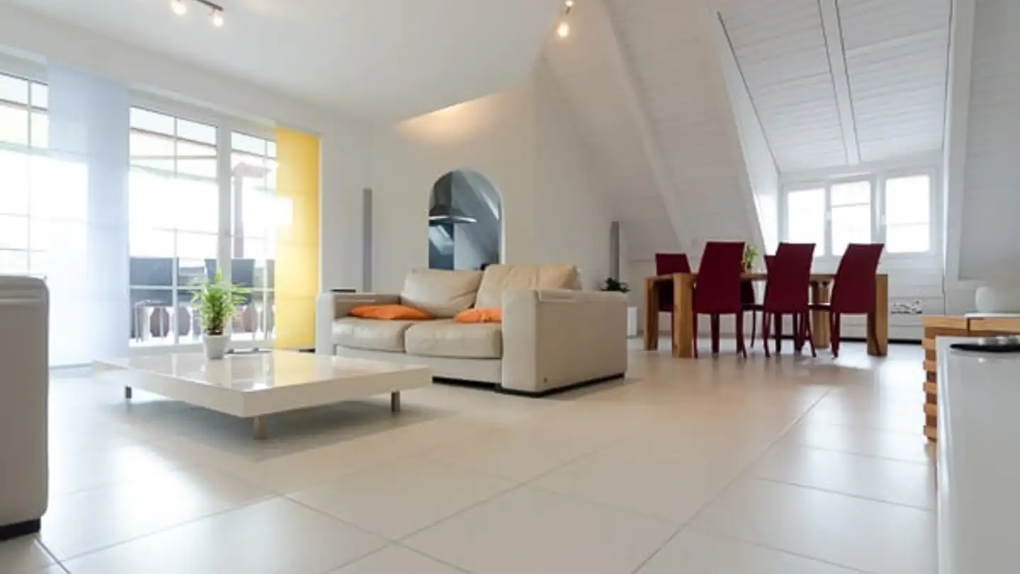 Attique à louer - Dorfstrasse 20, 8165 Oberweningen