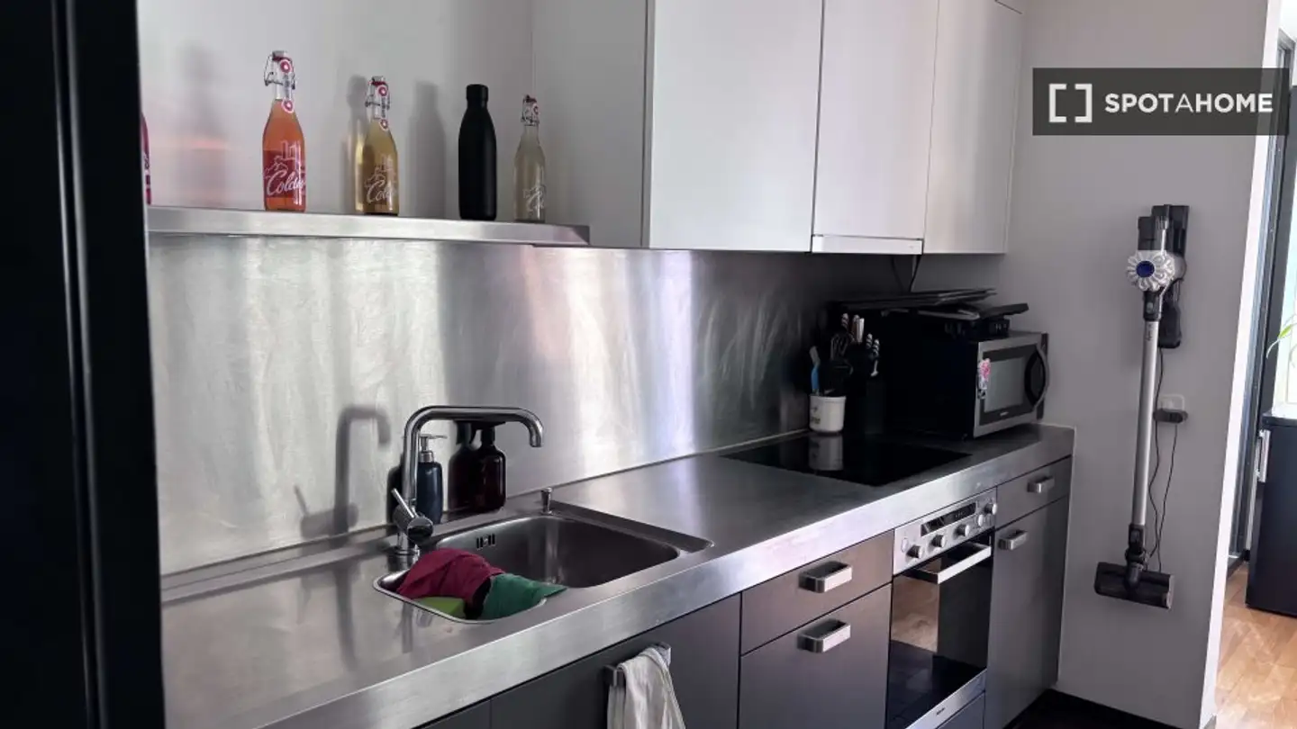Appartement à louer - 8047 Zürich - Photo 2