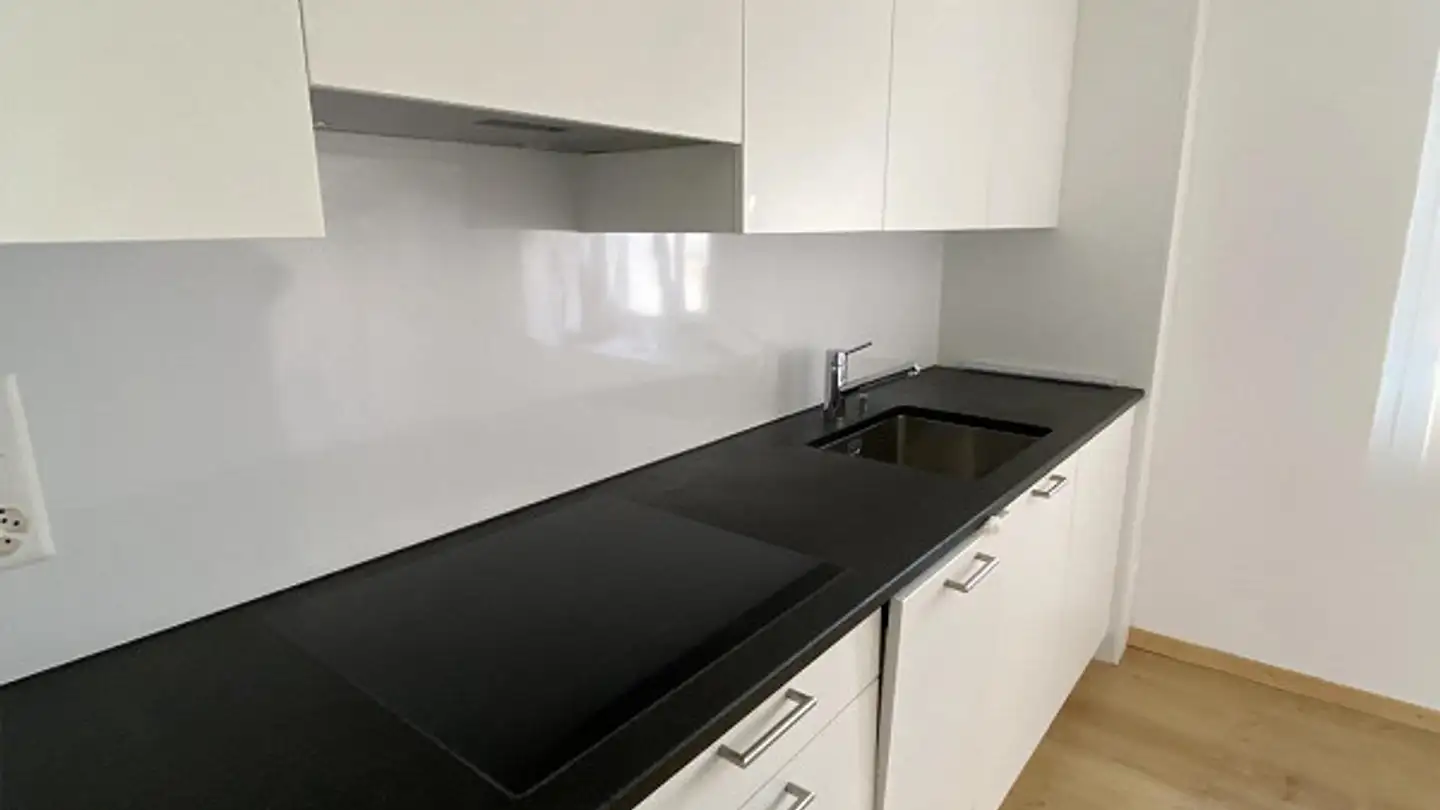 Appartamento in affitto - Winkel 7, 7012 Felsberg