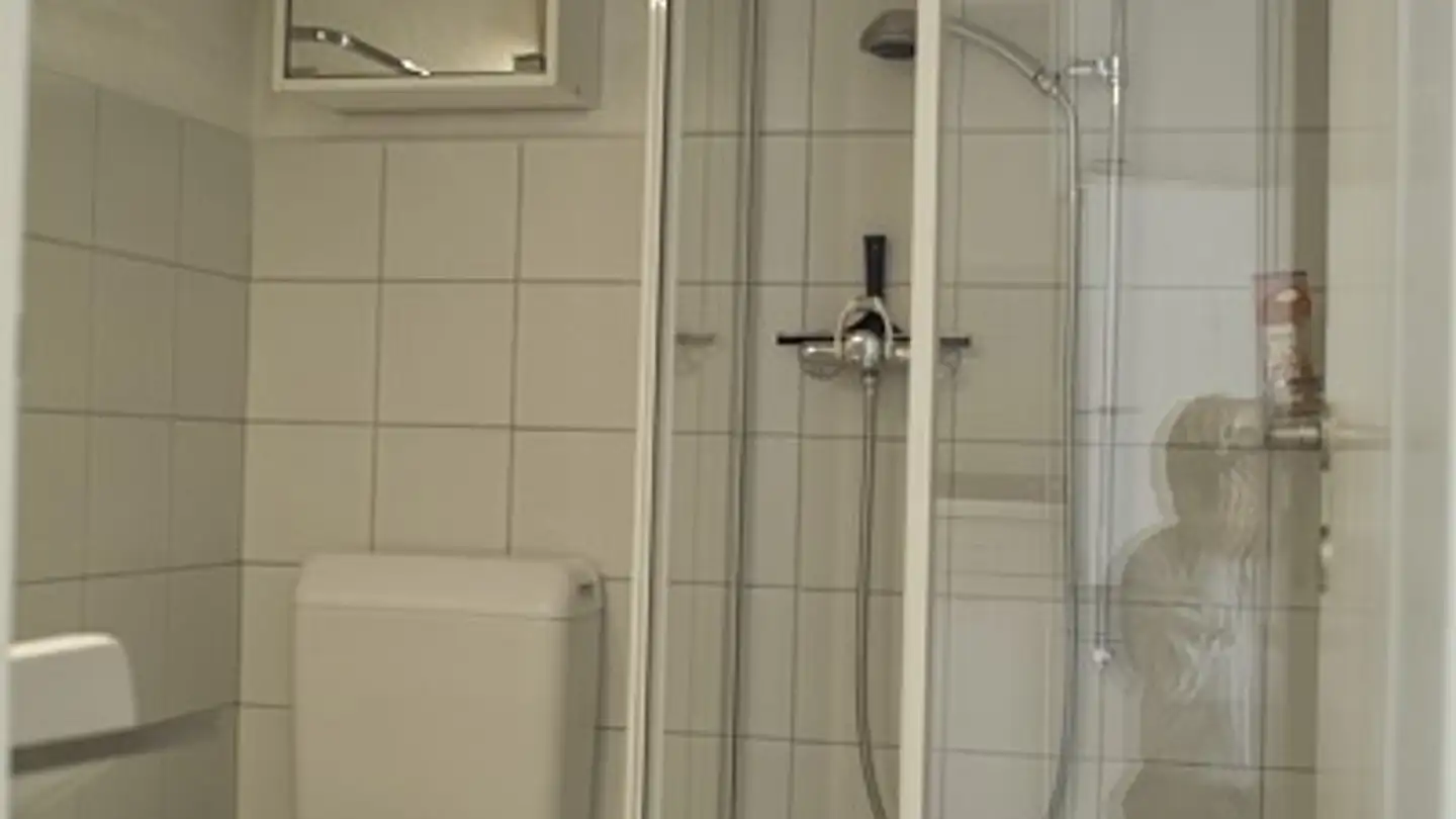 Apartment for rent - Dorfstrasse, 7074 Malix - Photo 3