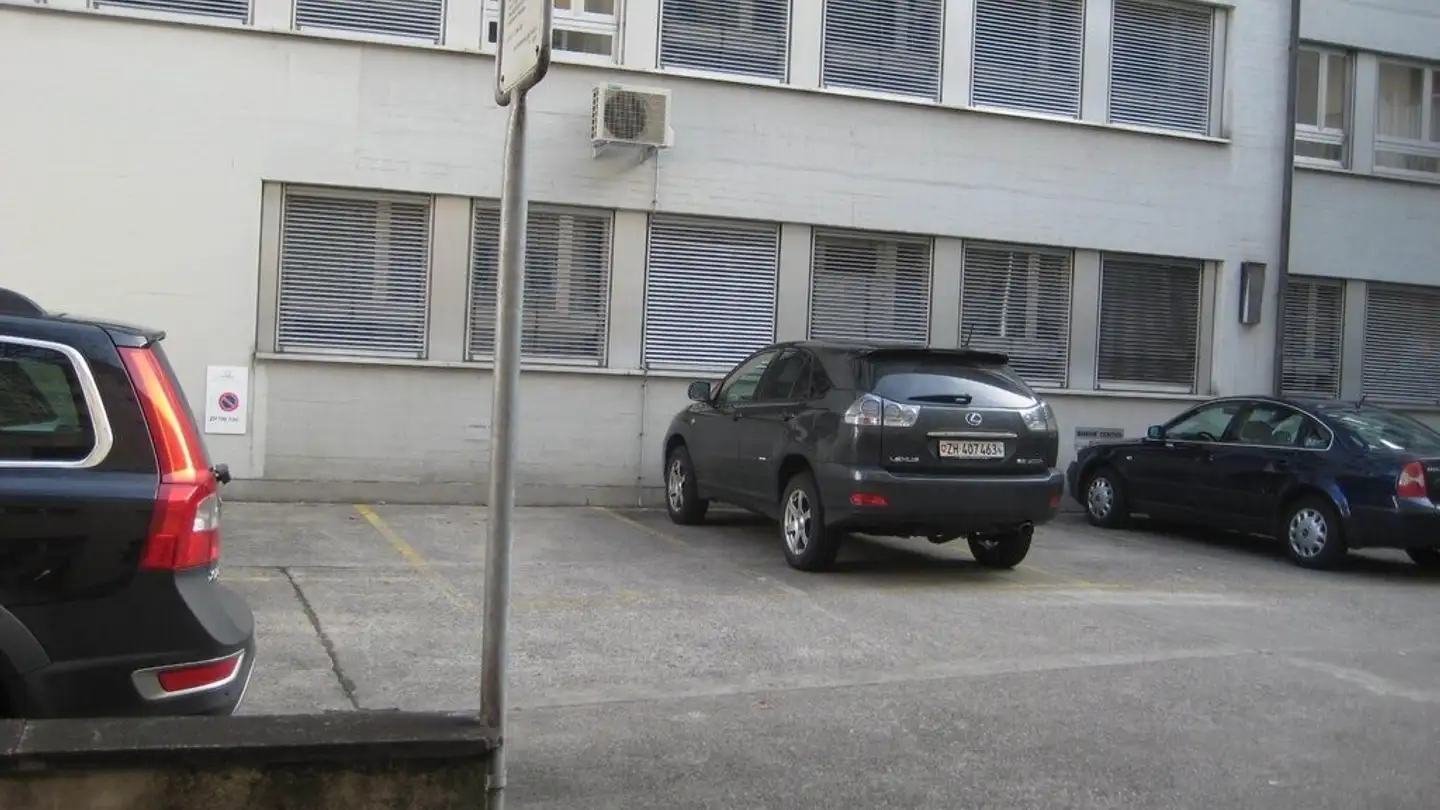 Tiefgaragenstellplatz mieten - Widmerstrasse 73a, 8038 Zürich - Foto 3