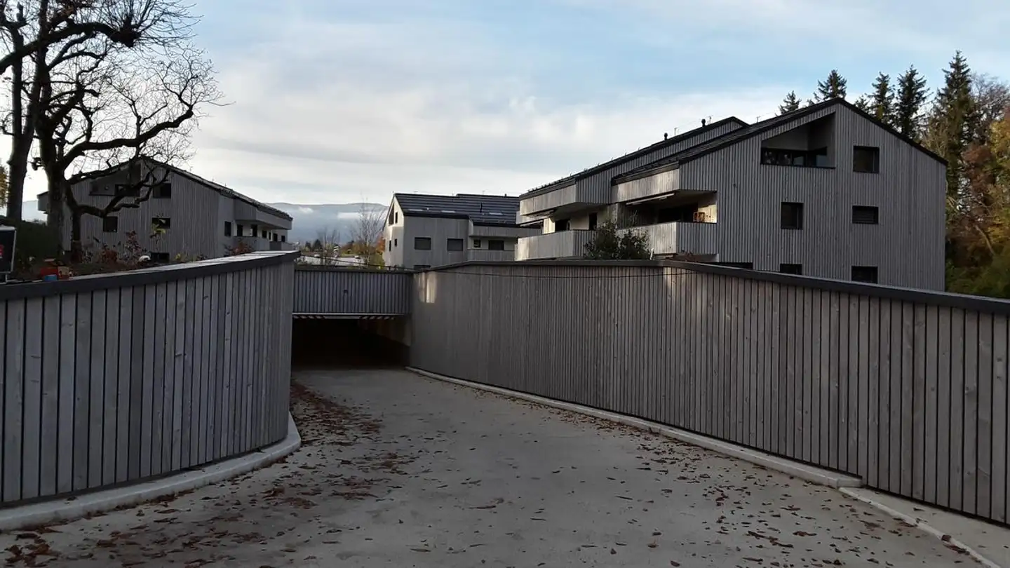 Covered parking space for rent - Route Suisse 8, 1296 Coppet