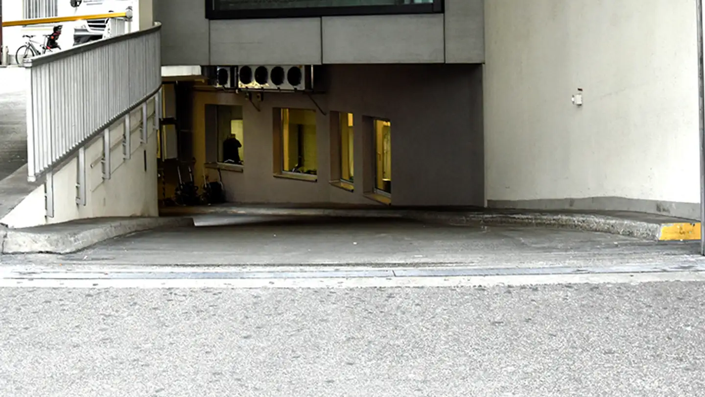 Tiefgaragenstellplatz mieten - Sihlstrasse 20, 8001 Zürich