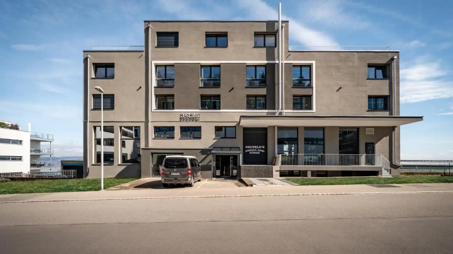 Commercial à louer - Tödistrasse 63, 8810 Horgen