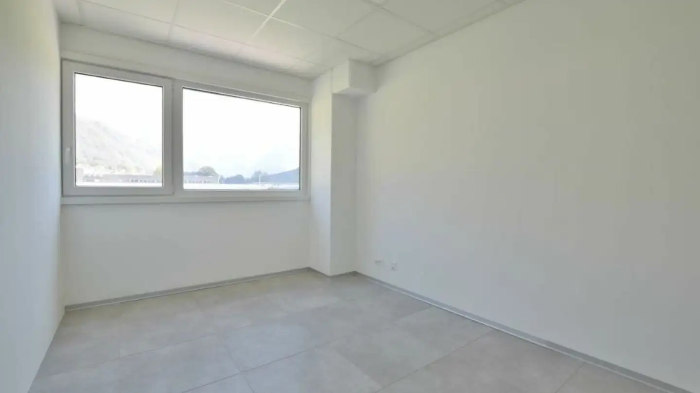 Office space for rent - Via Quatorta, 6533 Lumino - Photo 4