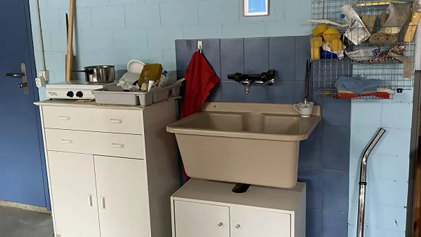 Commerciale in affitto - Schöntalstrasse 10, 8486 Rikon im Tösstal - Photo 4