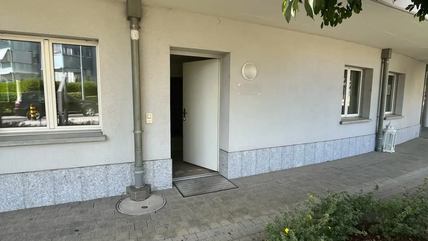 Bürofläche mieten - Holzwiesstrasse 1, 8645 Jona - Foto 2