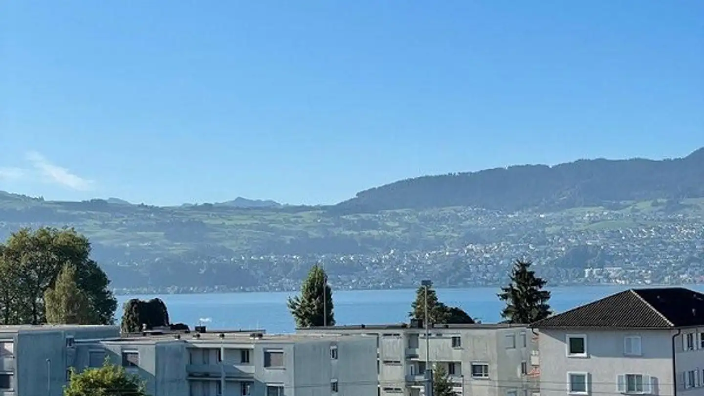 Attique à louer - Goethestrasse 18, 8712 Stäfa