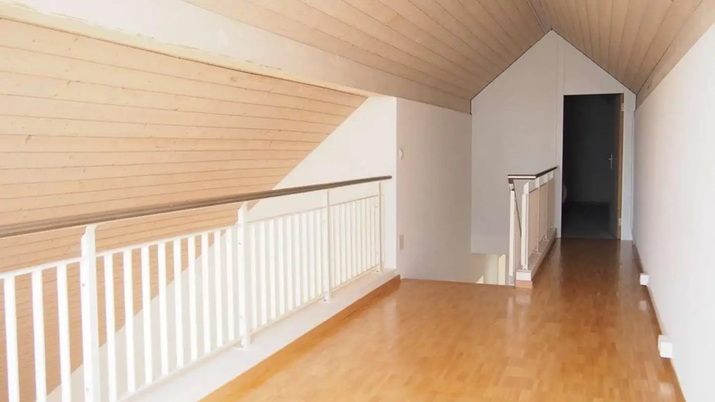 Dachgeschosswohnung mieten - Goethestrasse 18, 8712 Stäfa - Foto 3