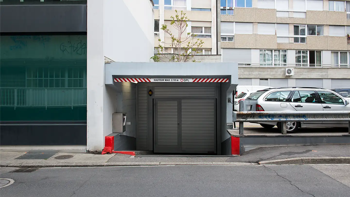 Place de parking extérieure à louer - Rue Guillaume- De-Marcossay 14, 1205 Genève