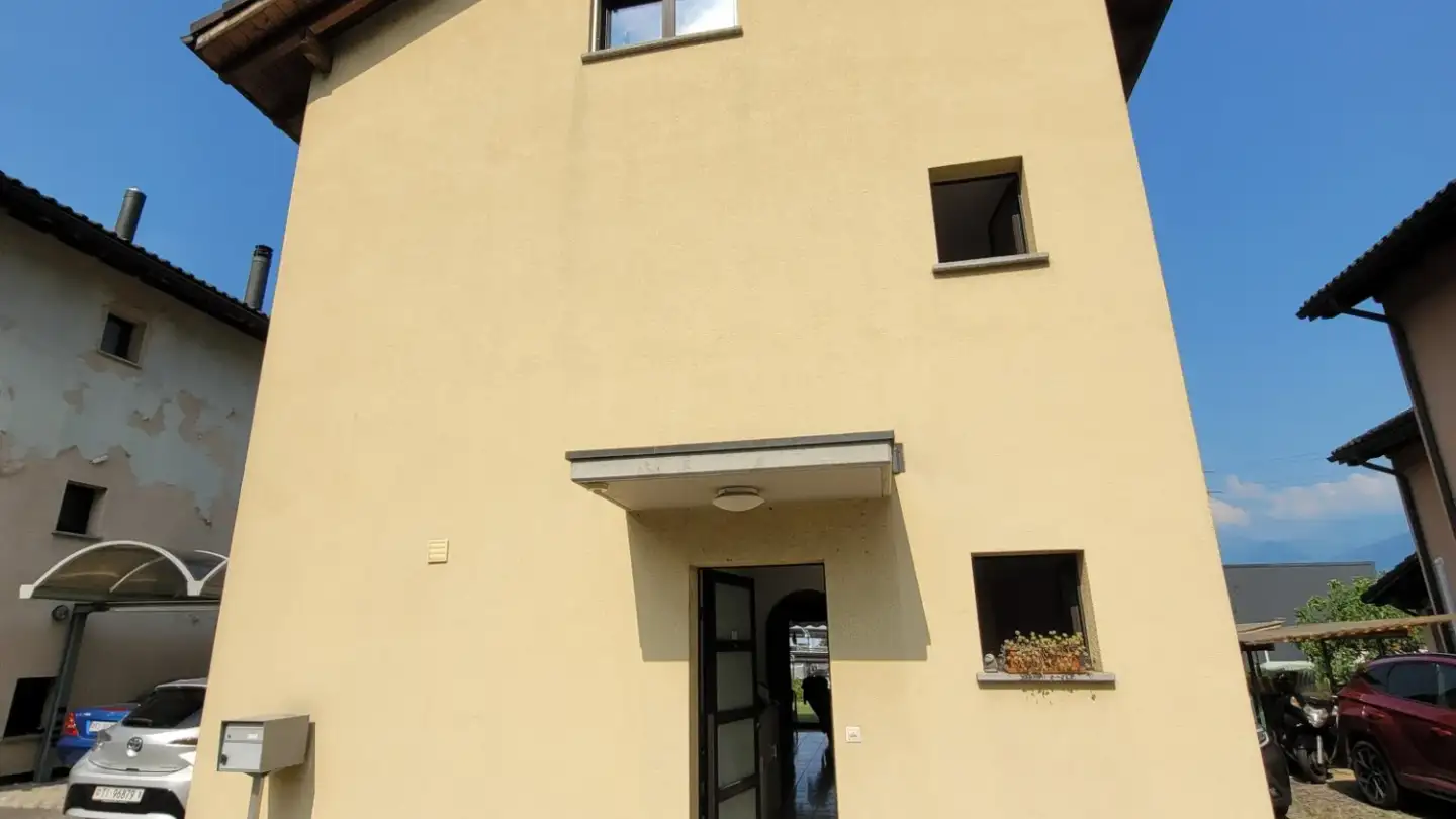 Casa singola in vendita - 6593 Cadenazzo