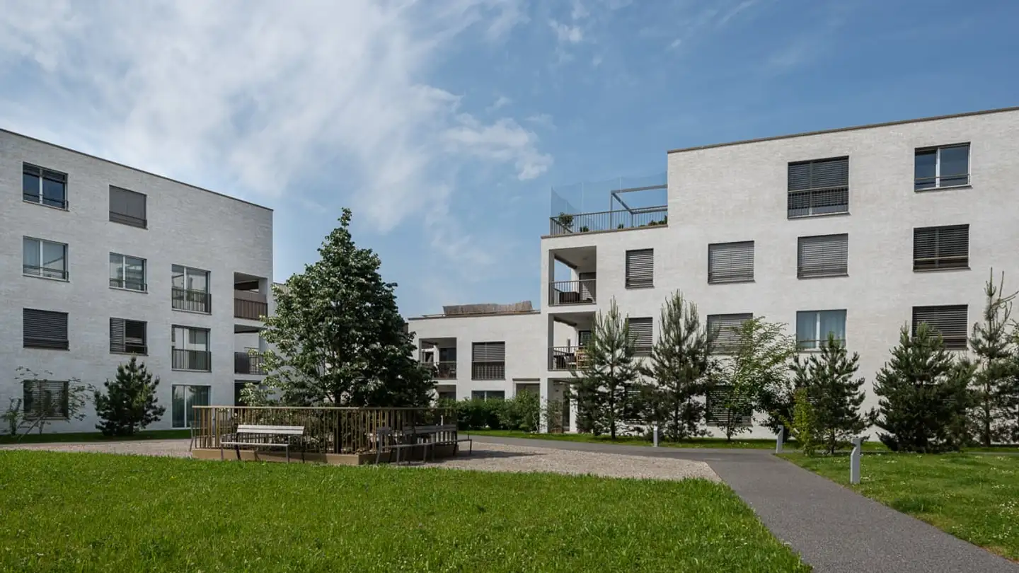 Underground parking space for rent - Amselweg 18a, 5102 Rupperswil