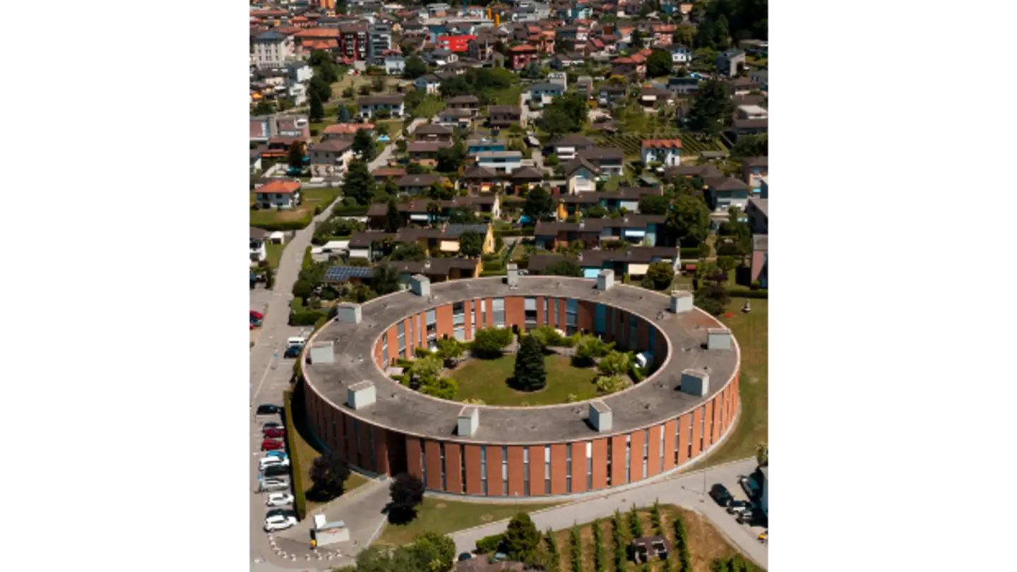 Espace de stockage à louer - Al Mai 18, 6528 Camorino