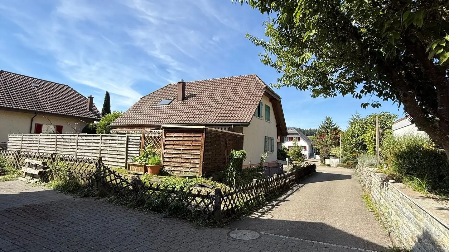 Maison individuelle à vendre - Schwalbenweg 18, 2556 Schwadernau - Photo 3
