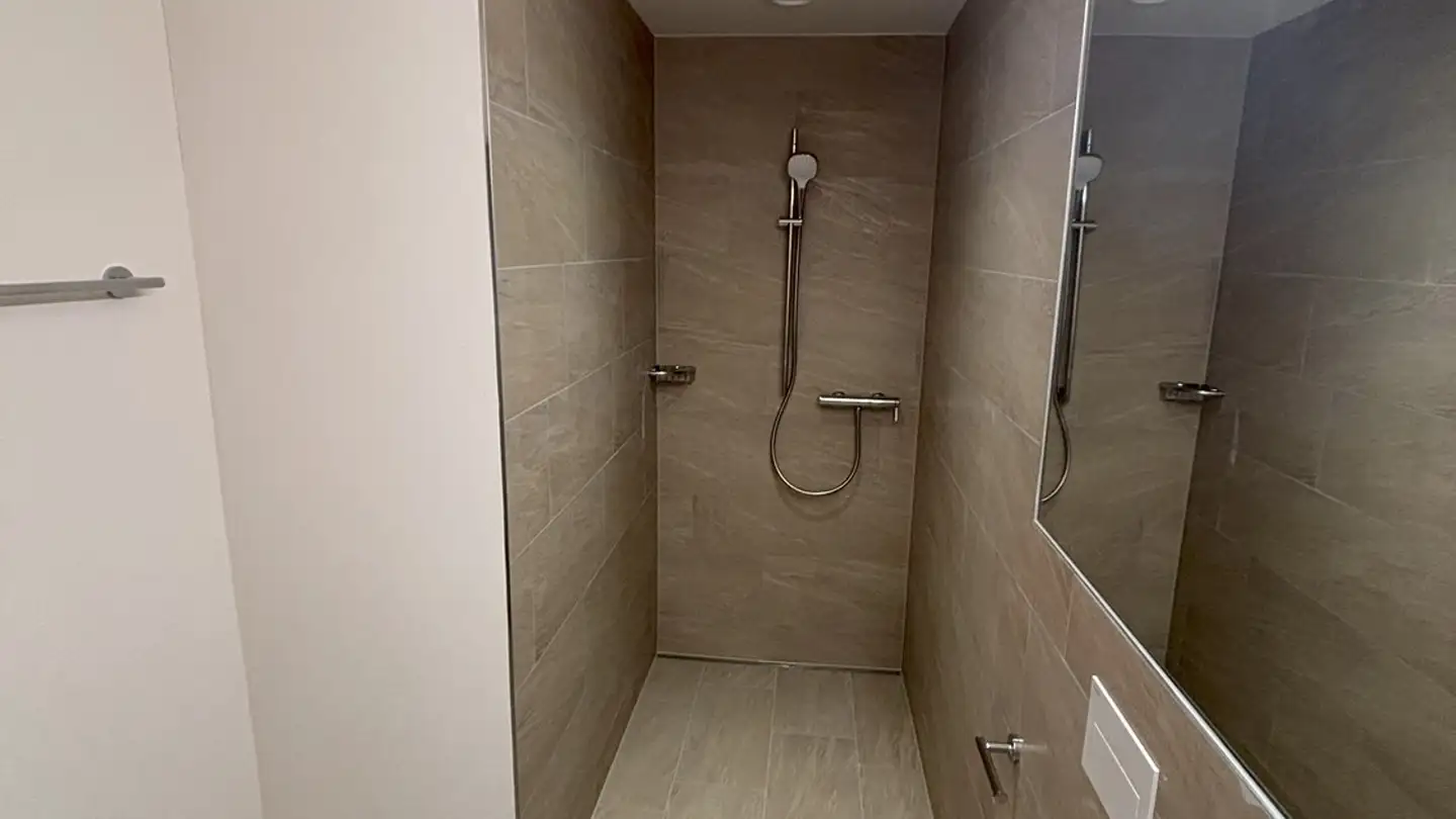 Appartamento in affitto - In Der Breite 6, 8914 Aeugstertal - Photo 4