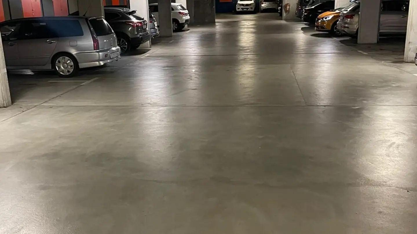 Parcheggio esterno in affitto - Neumattstrasse 43, 4142 Münchenstein