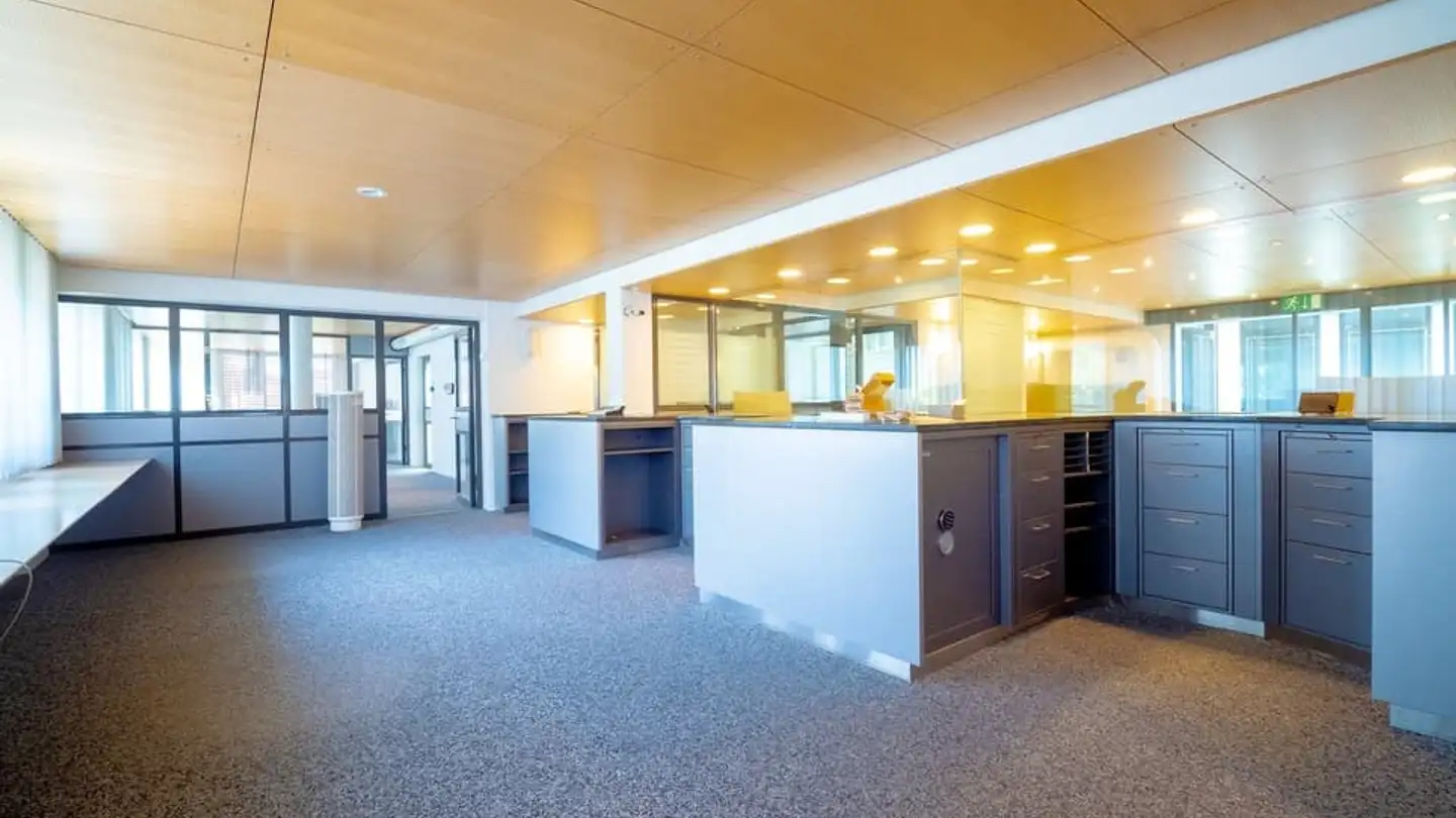 Commerciale in affitto - Albligenstrasse 10, 3182 Ueberstorf
