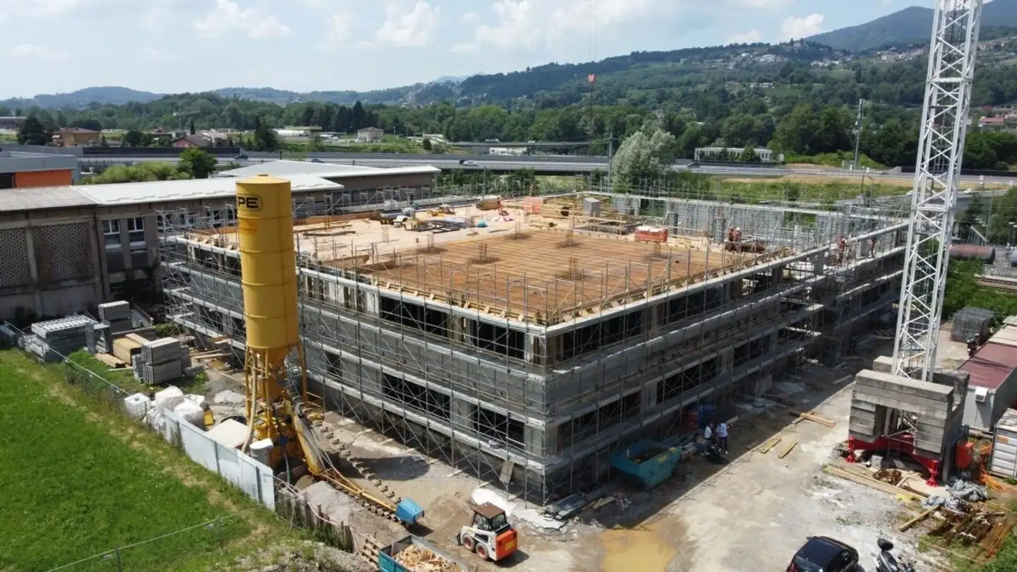 Geschäft mieten - 6850 Mendrisio