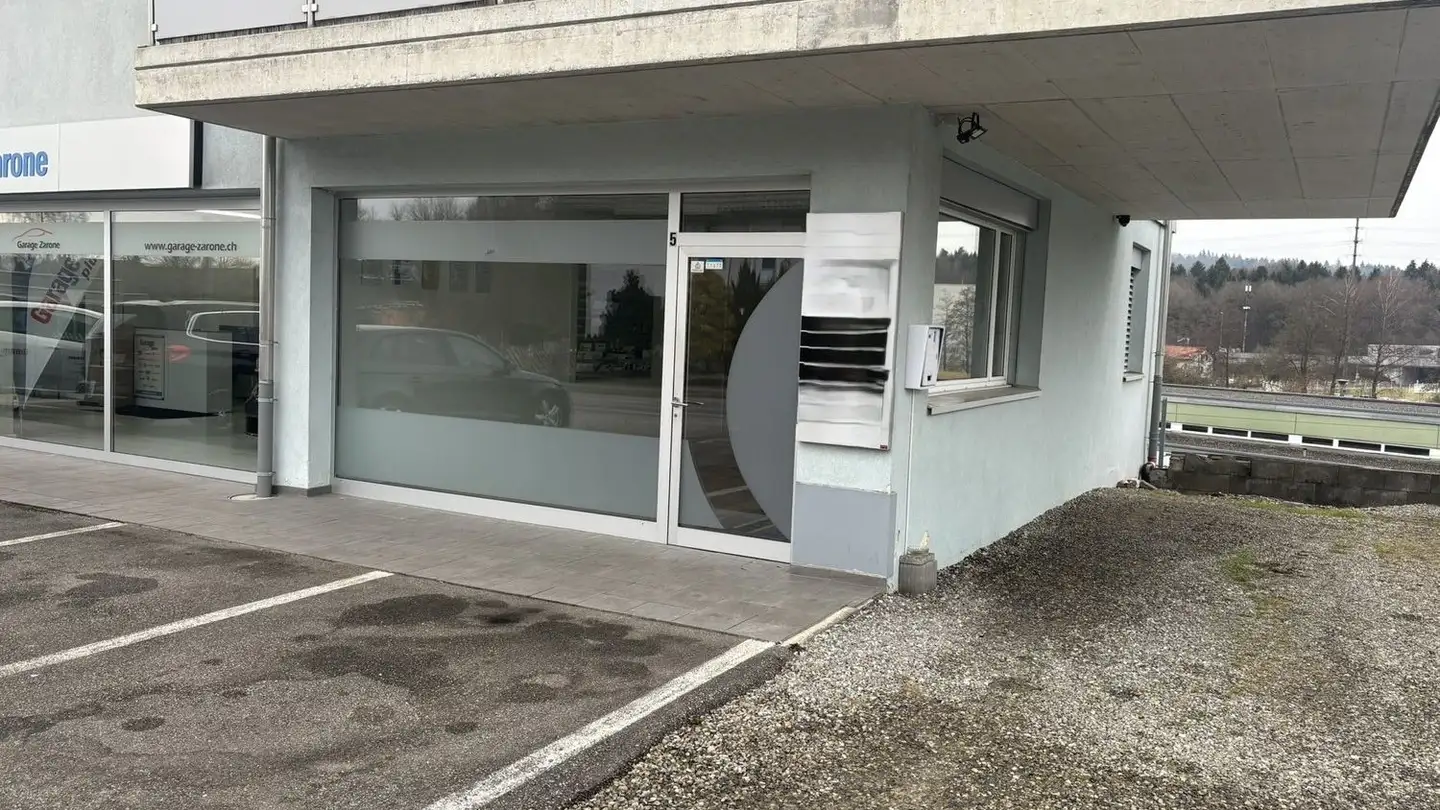 Gewerbe mieten - Safenwilerstrasse 5, 5742 Kölliken - Foto 2