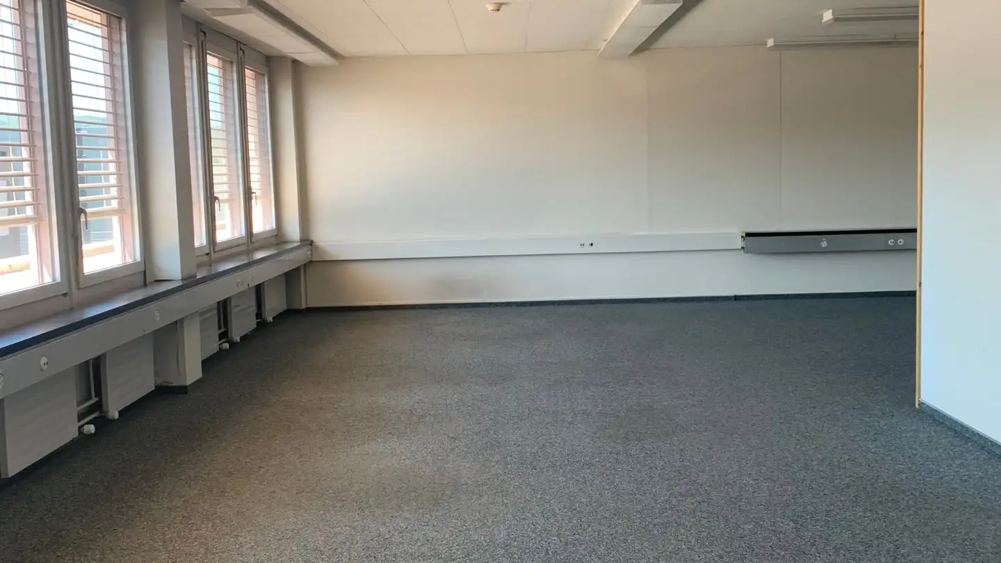 Office space for rent - Rudolf-Maag-Strasse 5, 8157 Dielsdorf - Photo 3