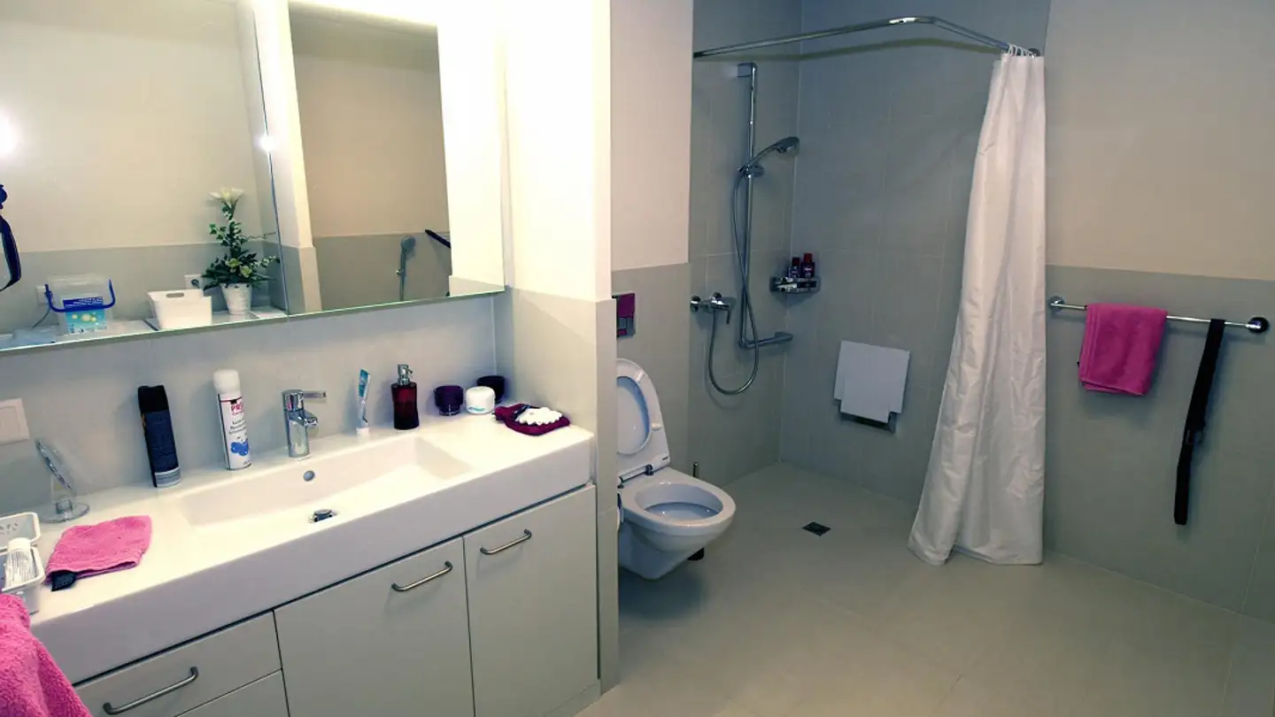 Appartement à louer - Sur Falveng 2a, 7013 Domat/Ems - Photo 4