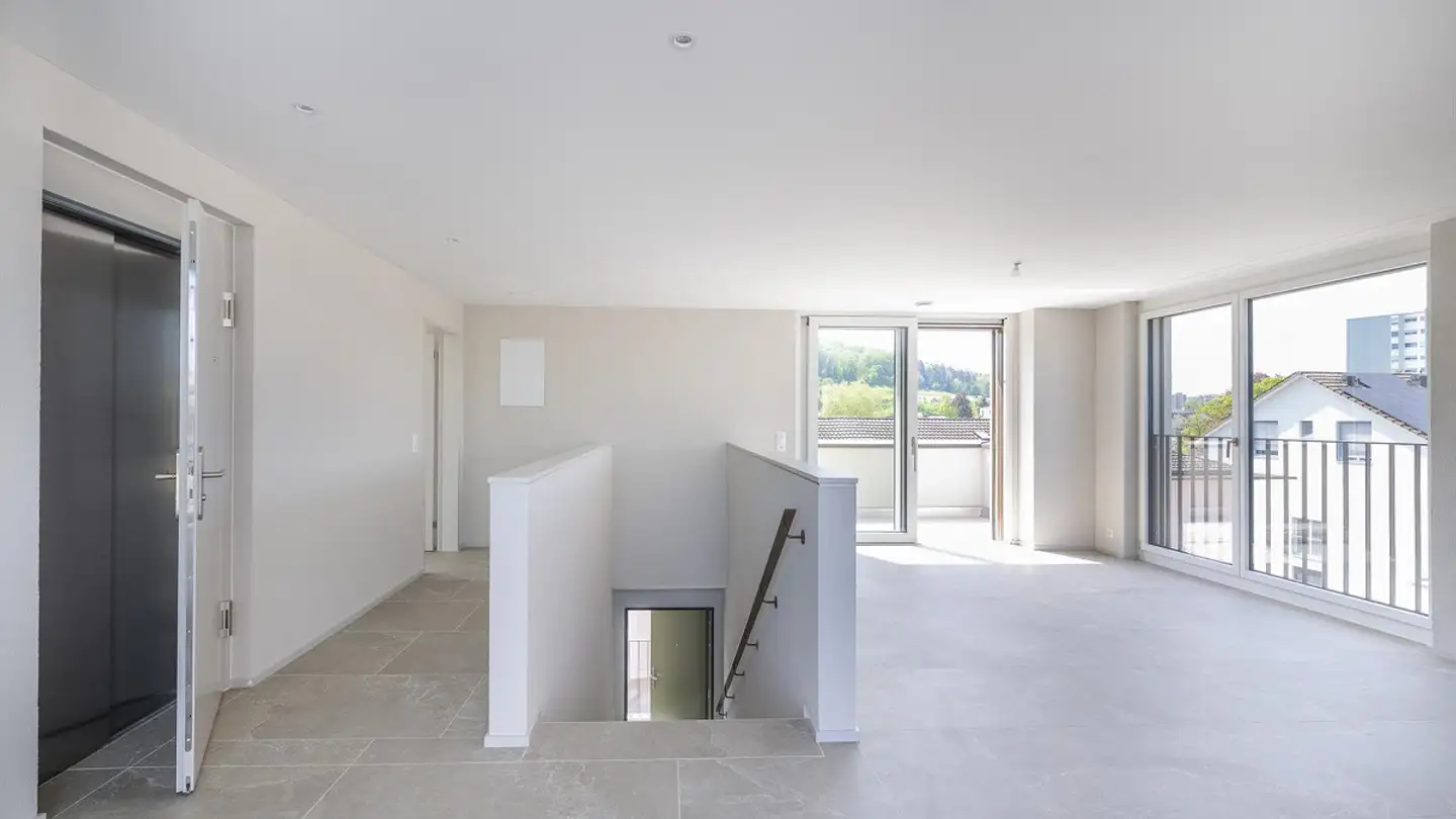 Attique à louer - Saatlenstrasse 30, 8051 Zürich - Photo 2