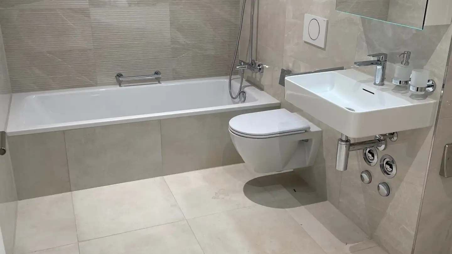 Appartamento in affitto - Wehntalerstrasse 572, 8046 Zürich