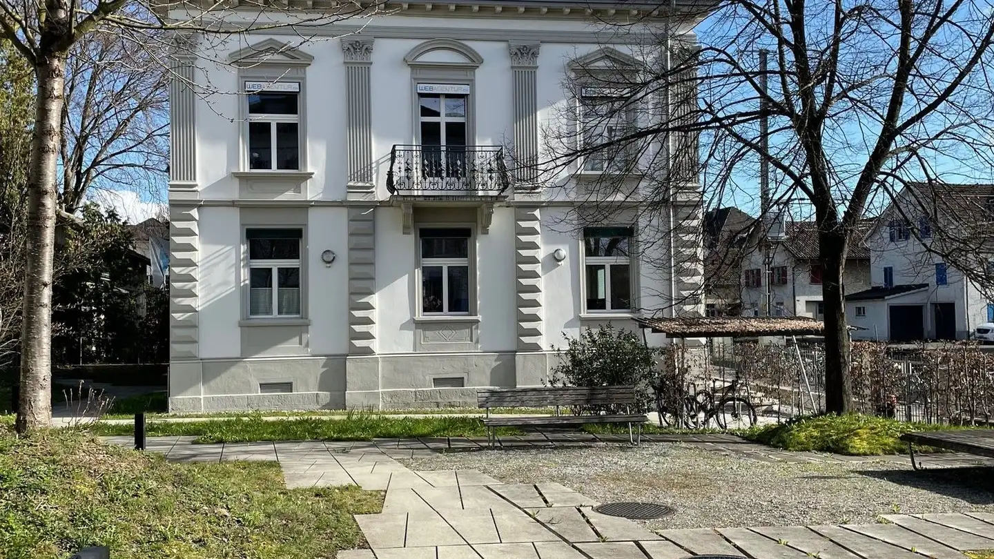 Bureau à louer - Bahnstrasse 1, 8610 Uster