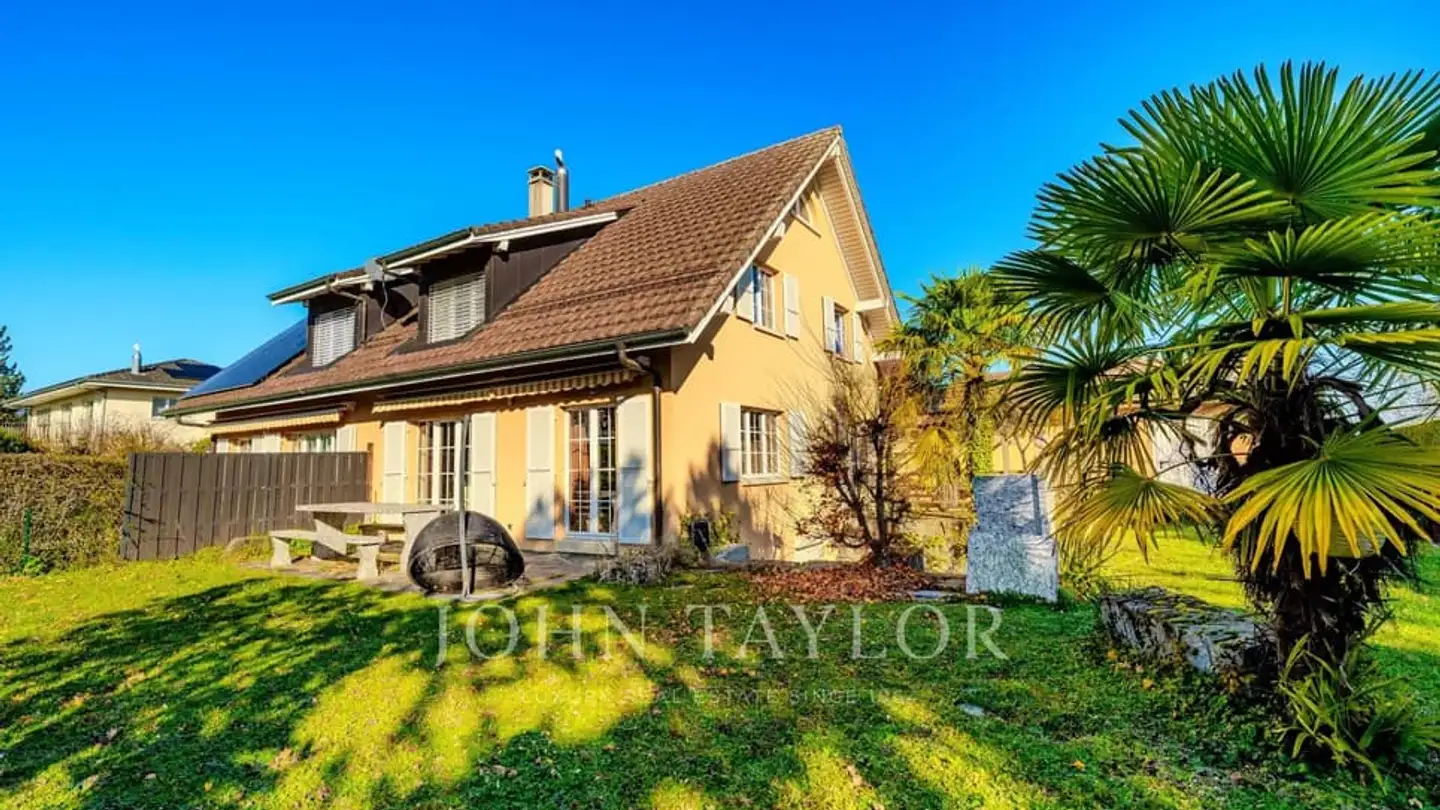 Single house for sale - 1296 Coppet