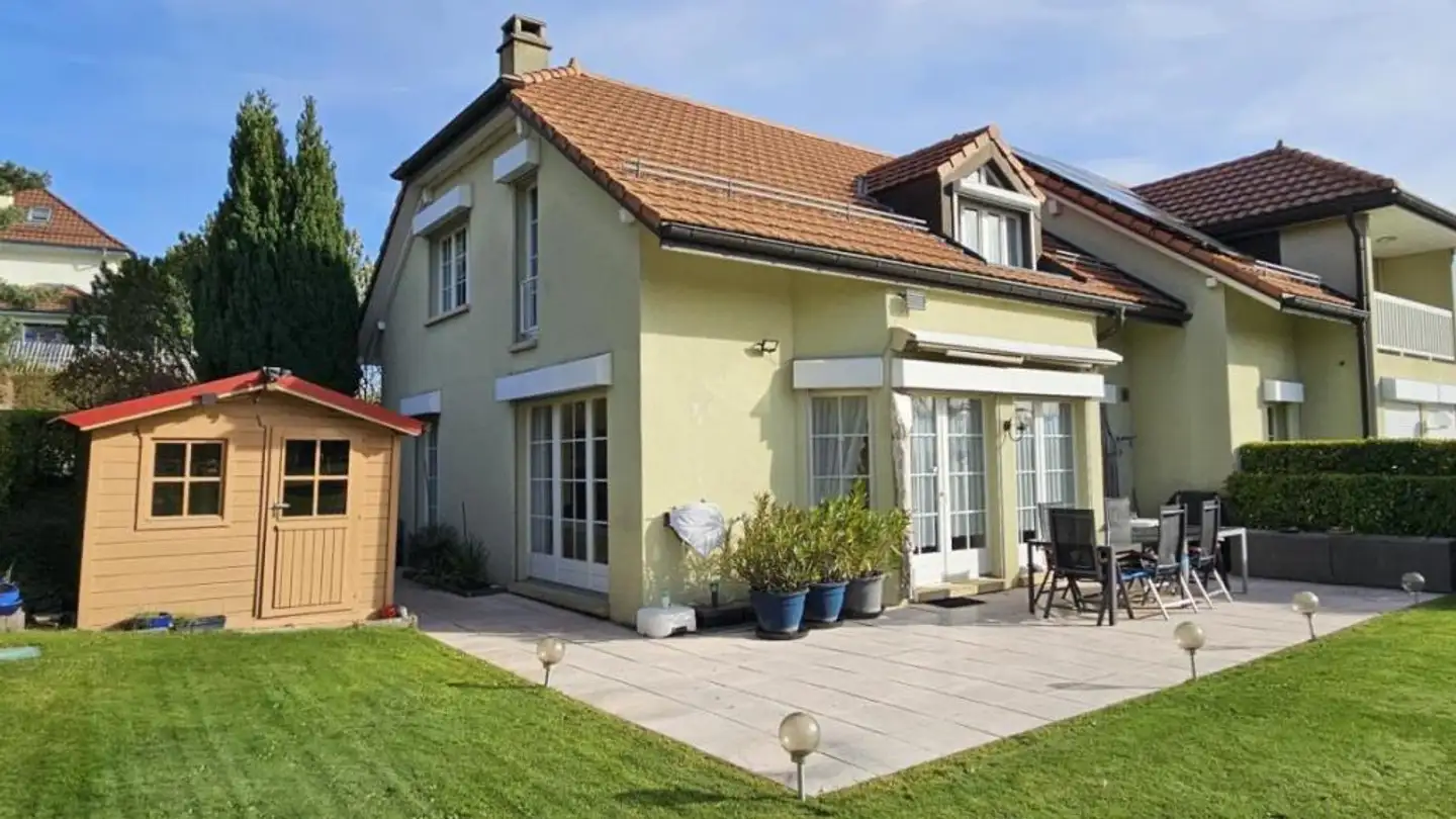 Row house for sale - 1131 Tolochenaz