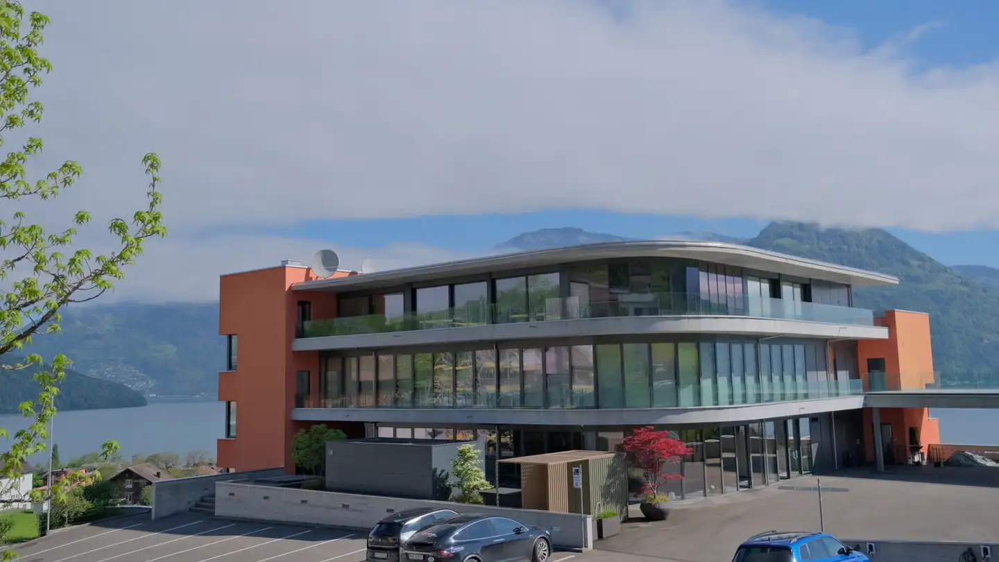Mixed-use building for sale - Obere Allmend 9, 6375 Beckenried - Photo 2