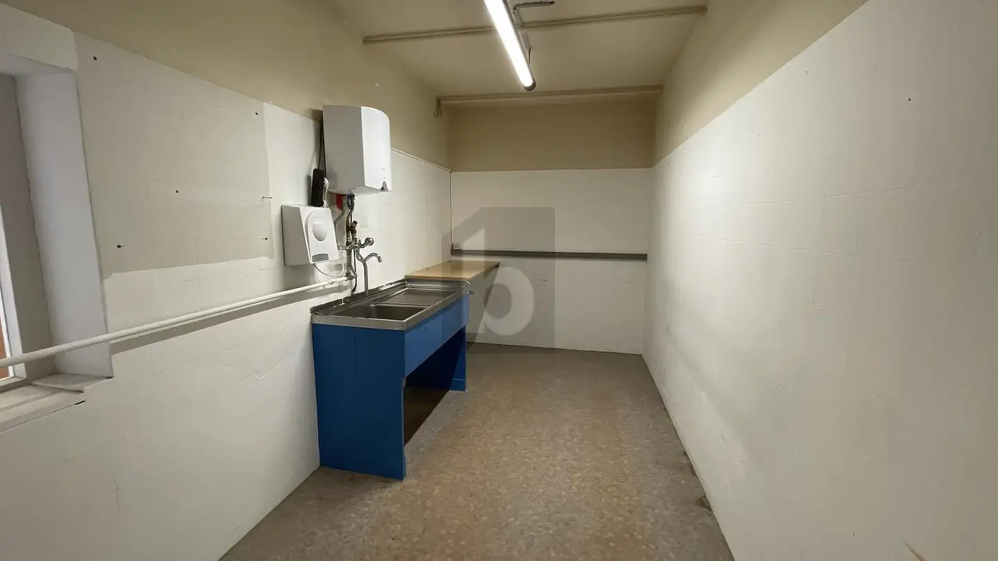 Office space for rent - 3400 Burgdorf