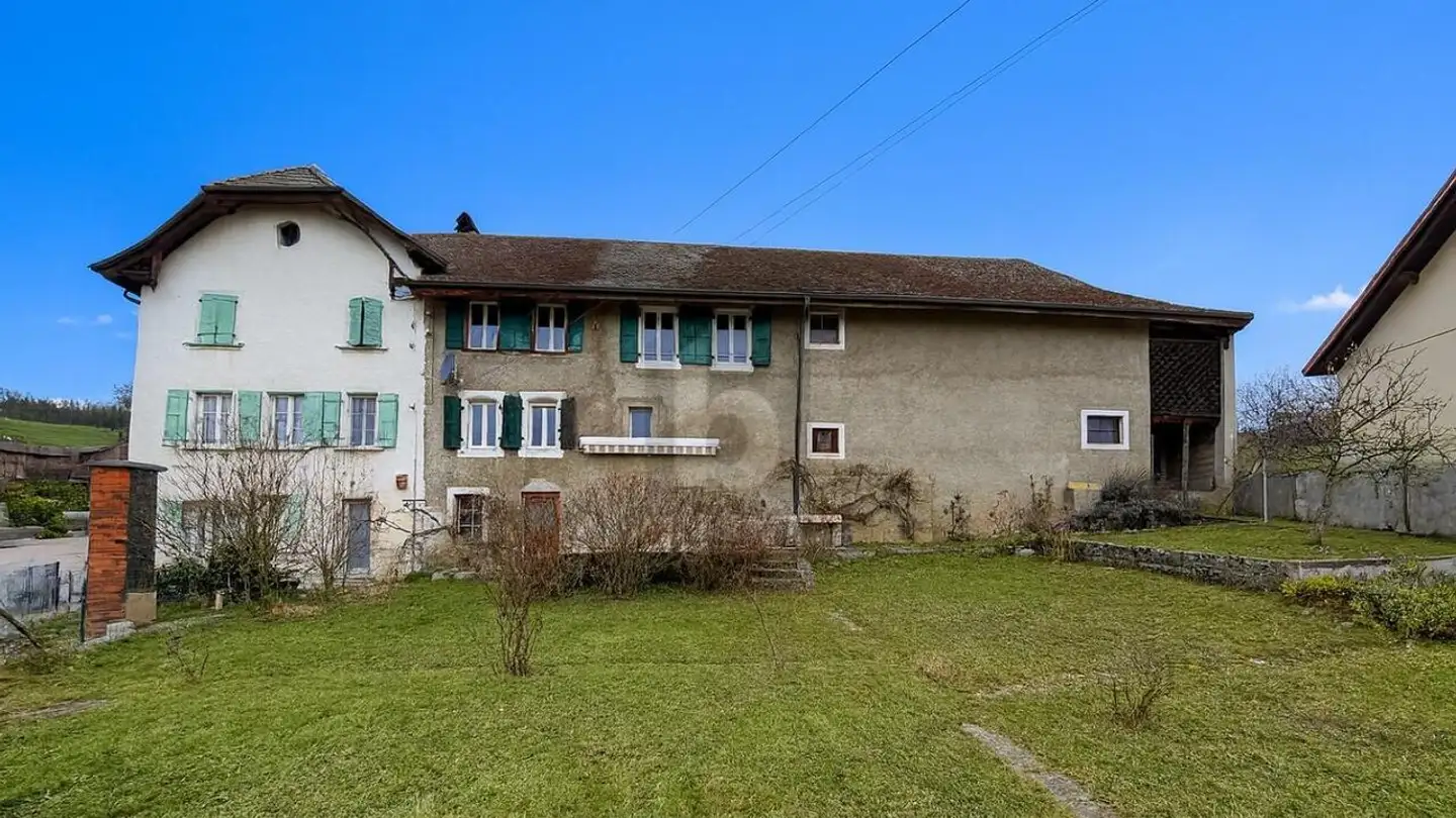 Farm for sale - 1410 Prévondavaux