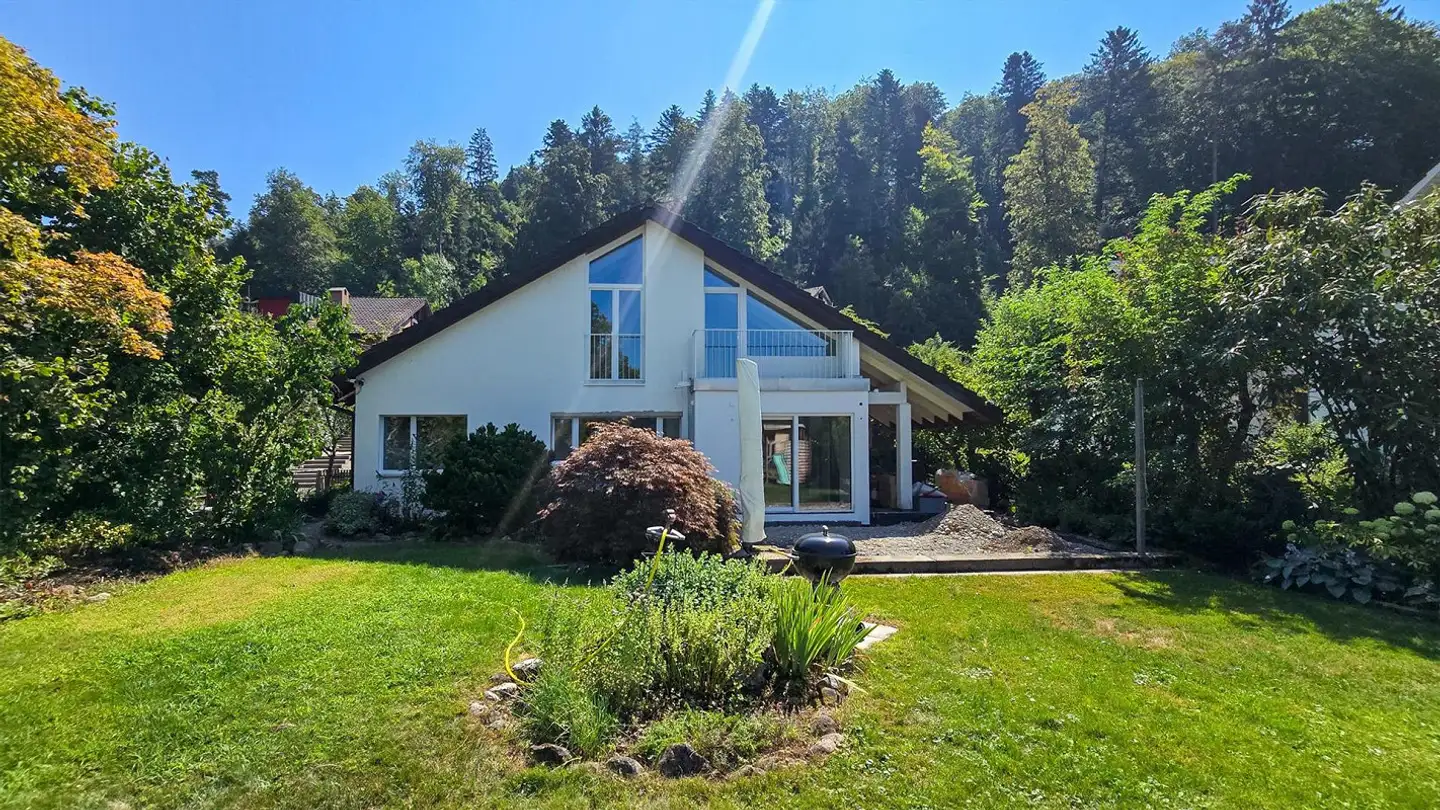 Einfamilienhaus mieten - Hüttenrain 40, 8143 Stallikon