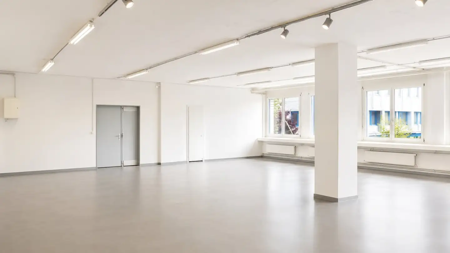 Proprietà industriale in affitto - Hühnerhubelstrasse, 3123 Belp