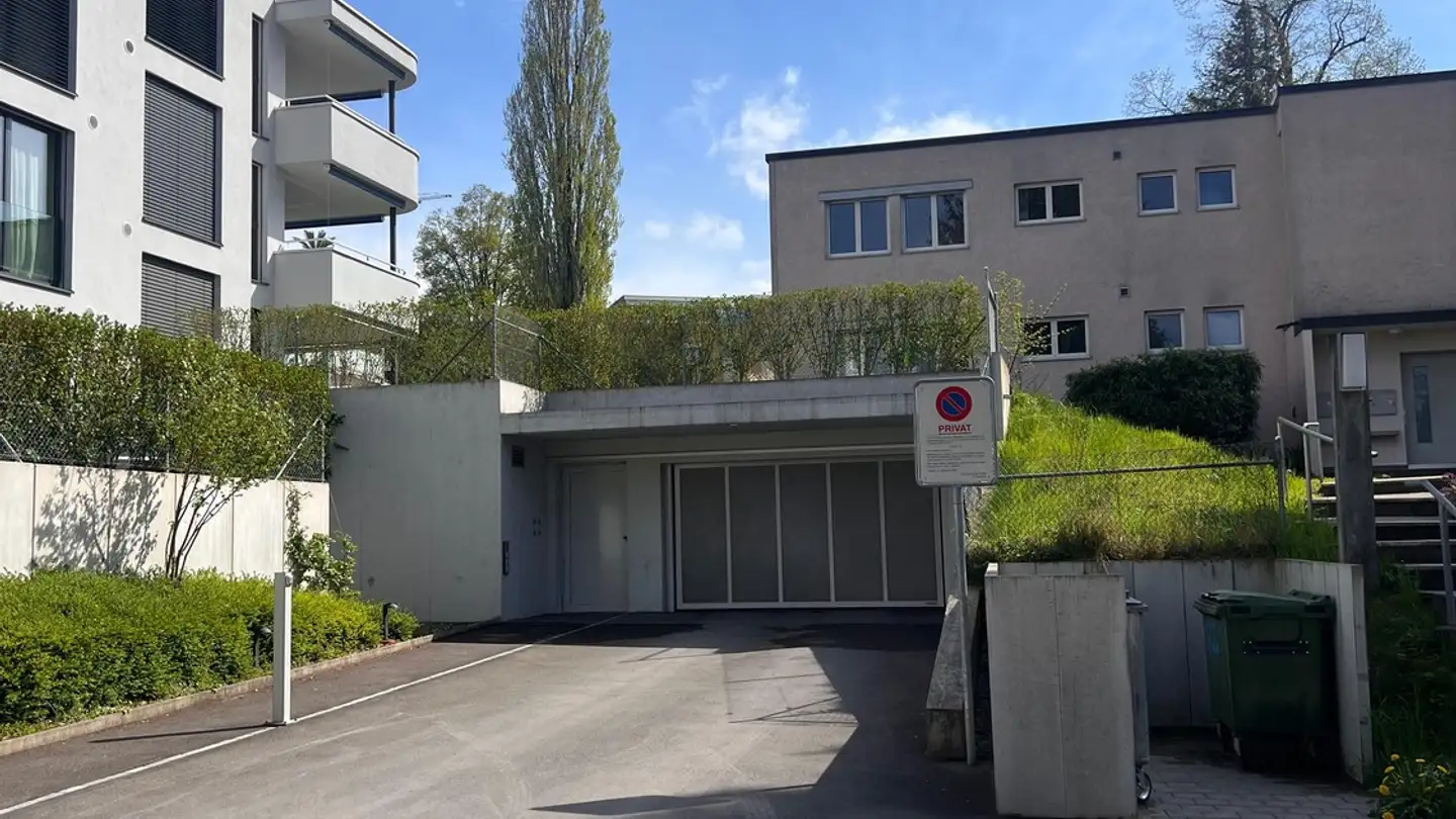 Tiefgaragenstellplatz mieten - Tobelhof 4, 8134 Adliswil