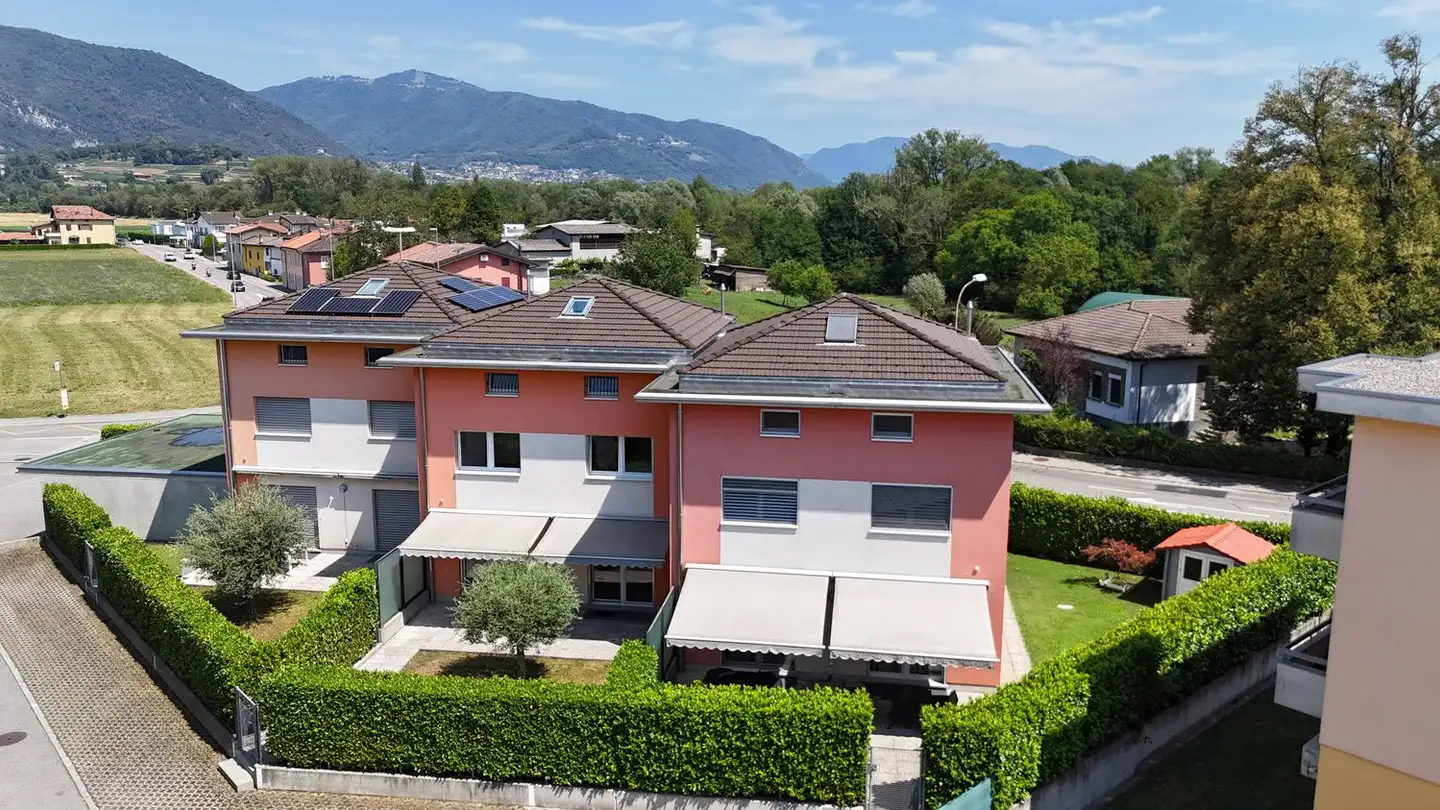 Single house for sale - 6852 Genestrerio