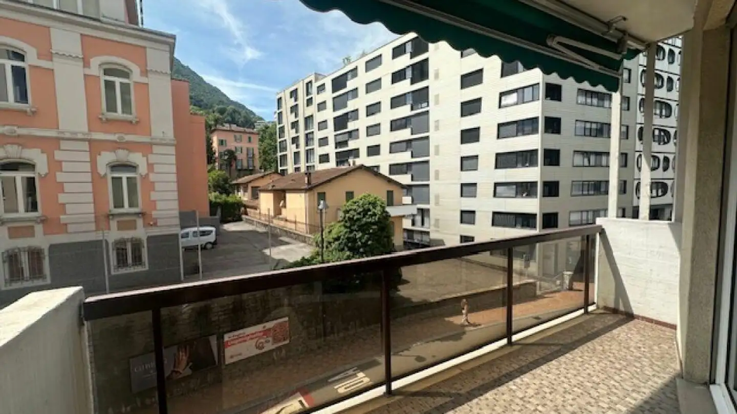 Appartement à louer - Via Delle Scuole 4, 6900 Paradiso