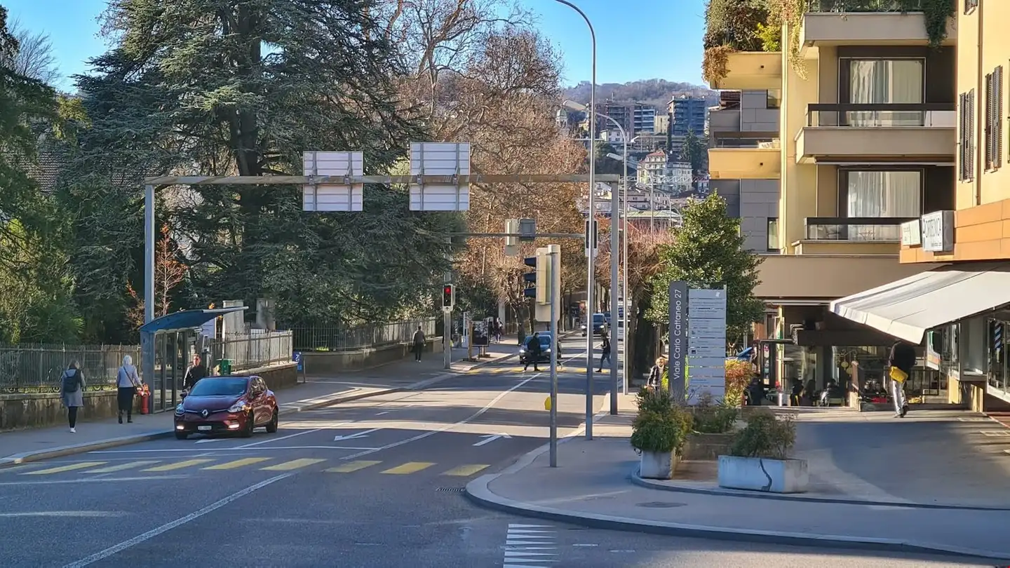Parcheggio esterno in affitto - Viale Carlo Cattaneo 23, 6900 Lugano - Foto 4