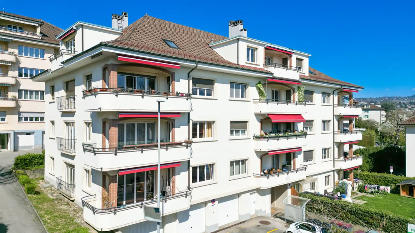 Outdoor parking space for rent - Chemin Du Château-Sec 8, 1009 Pully