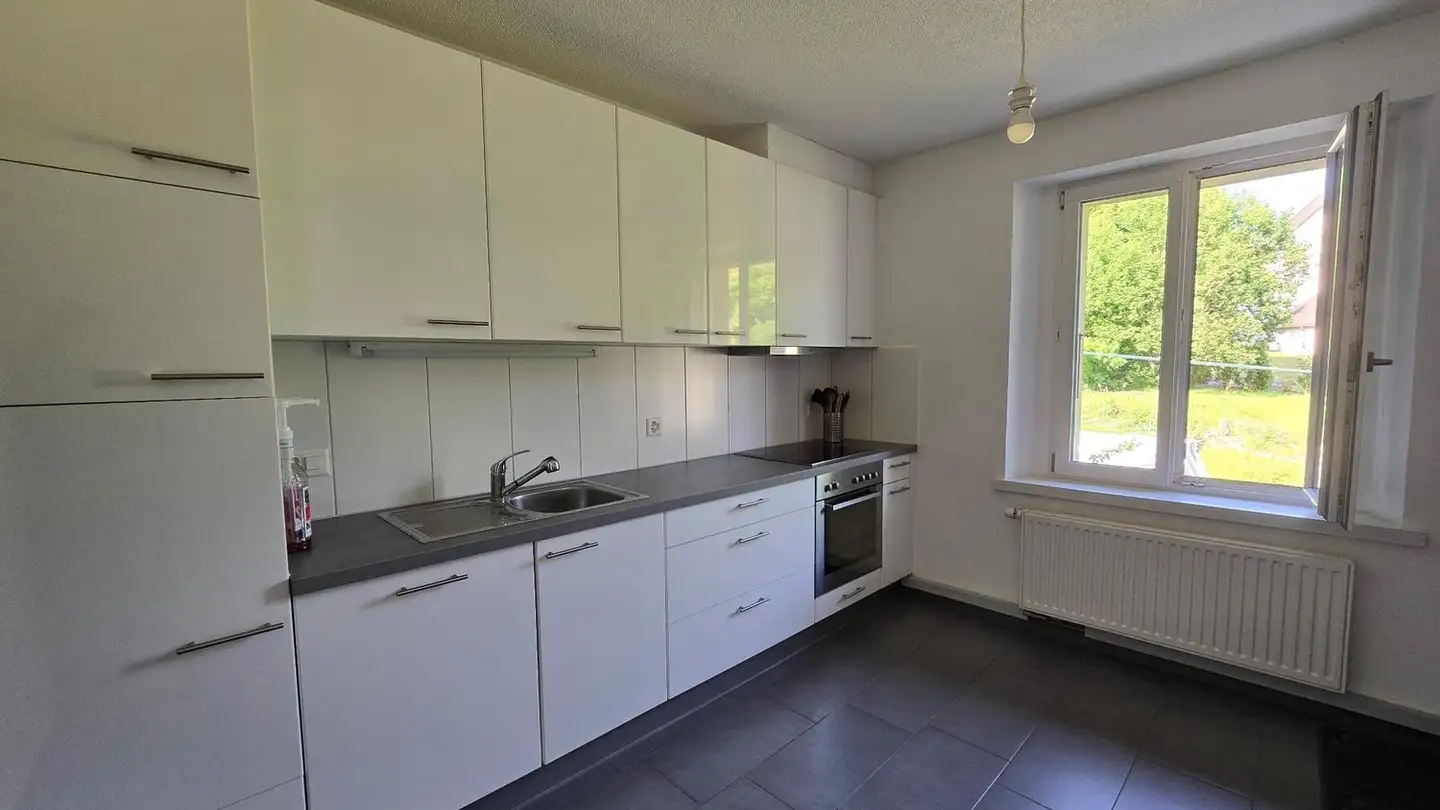 Wohnung mieten - La Gaude 2, 2606 Corgémont - Foto 3