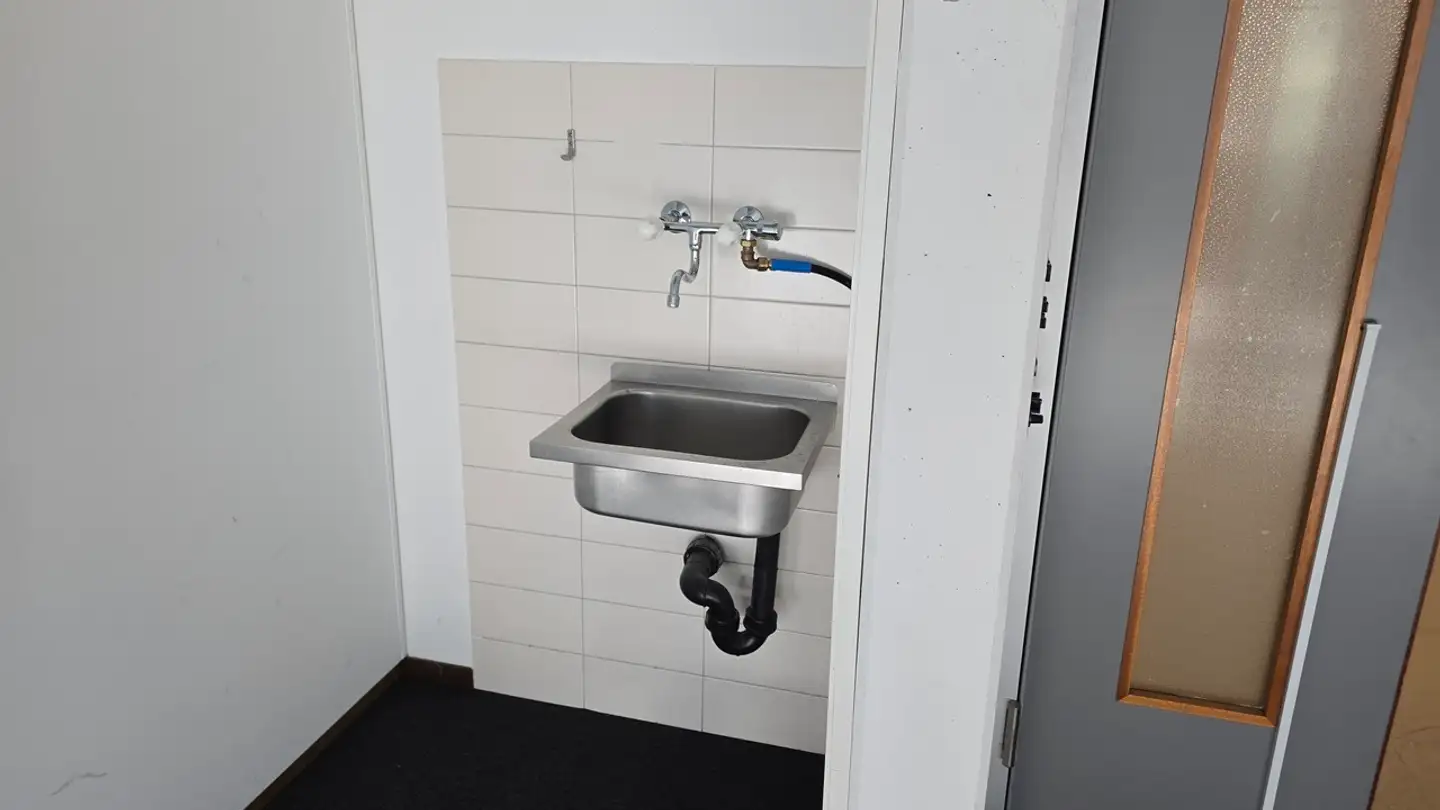 Spazio ufficio in affitto - Rue Des Draizes 3, 2000 Neuchâtel - Photo 3