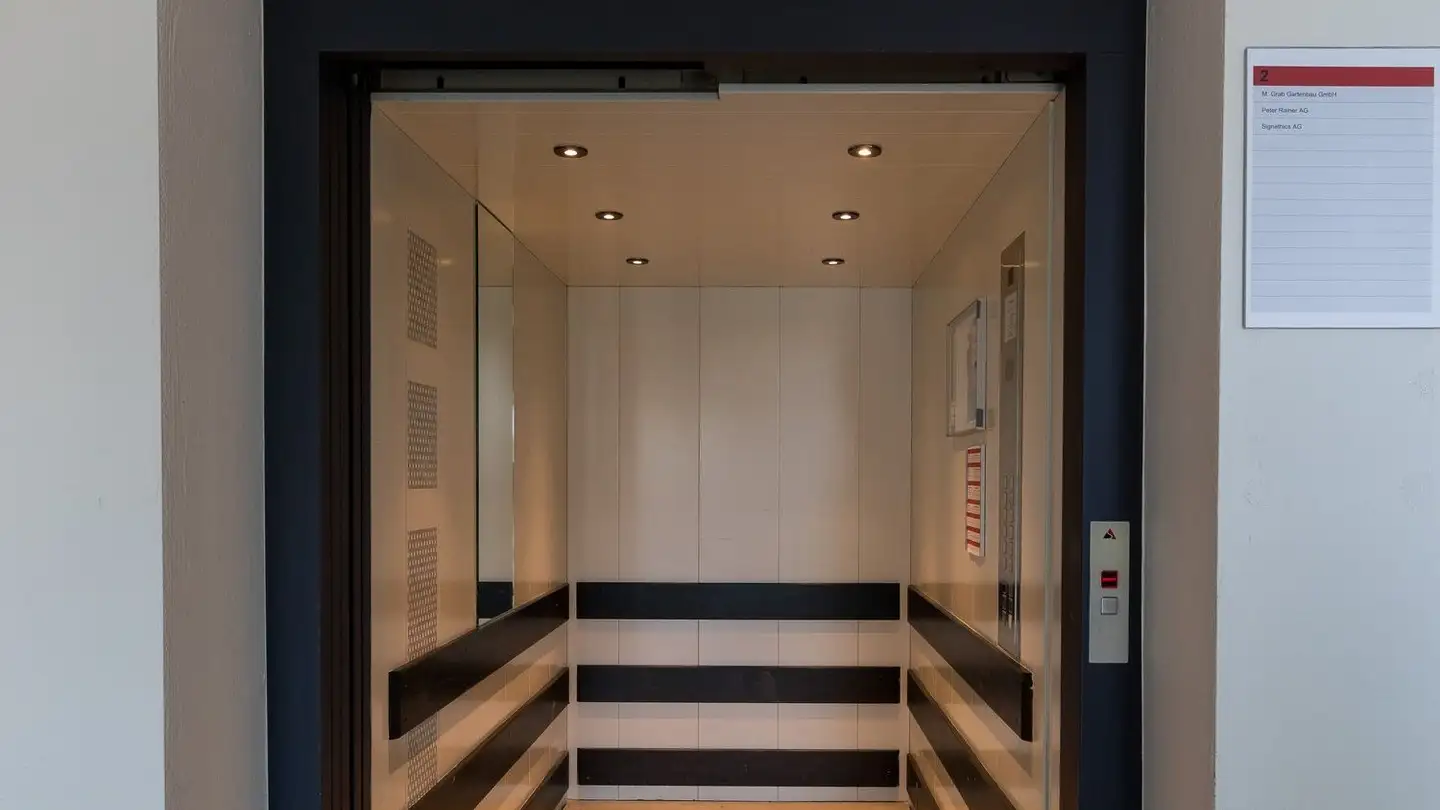 Spazio ufficio in affitto - Chaltenbodenstrasse 6a, 8834 Schindellegi - Photo 3