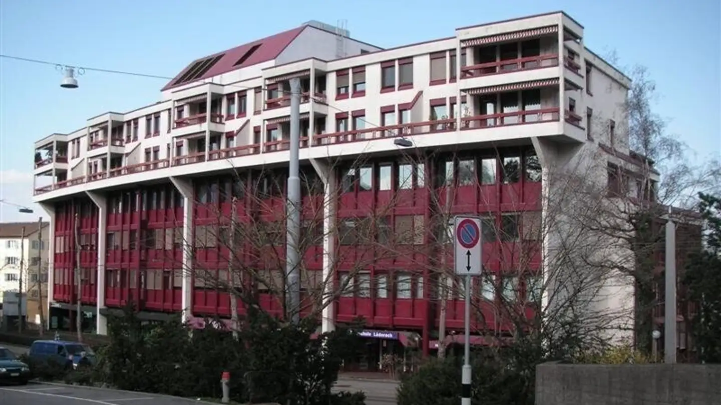 Place de parking souterraine à louer - Schwamendingenstrasse 10, 8050 Zürich