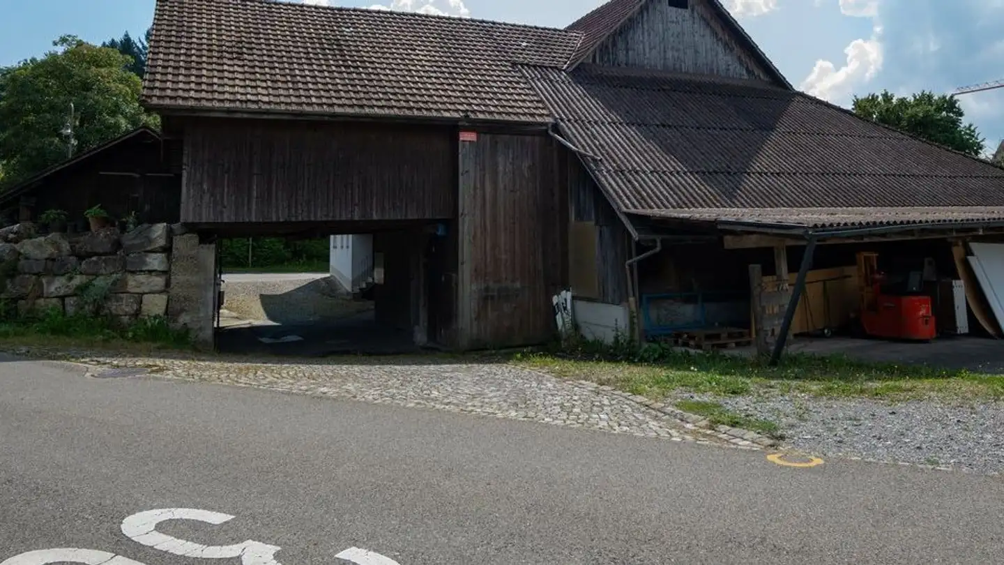 Bauernhof kaufen - Heusbergstrasse 31, 8614 Bertschikon (Gossau ZH) - Foto 2