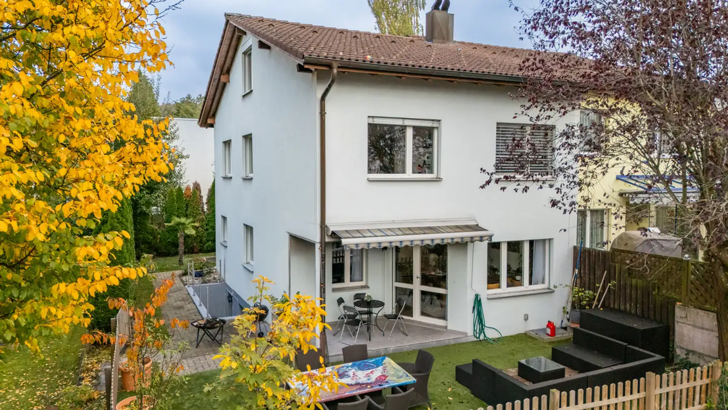 Semi-detached house for sale - 5737 Menziken