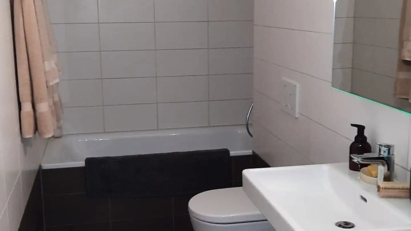 Single room for rent - Rue De La Condémine 9, 1630 Bulle - Photo 3