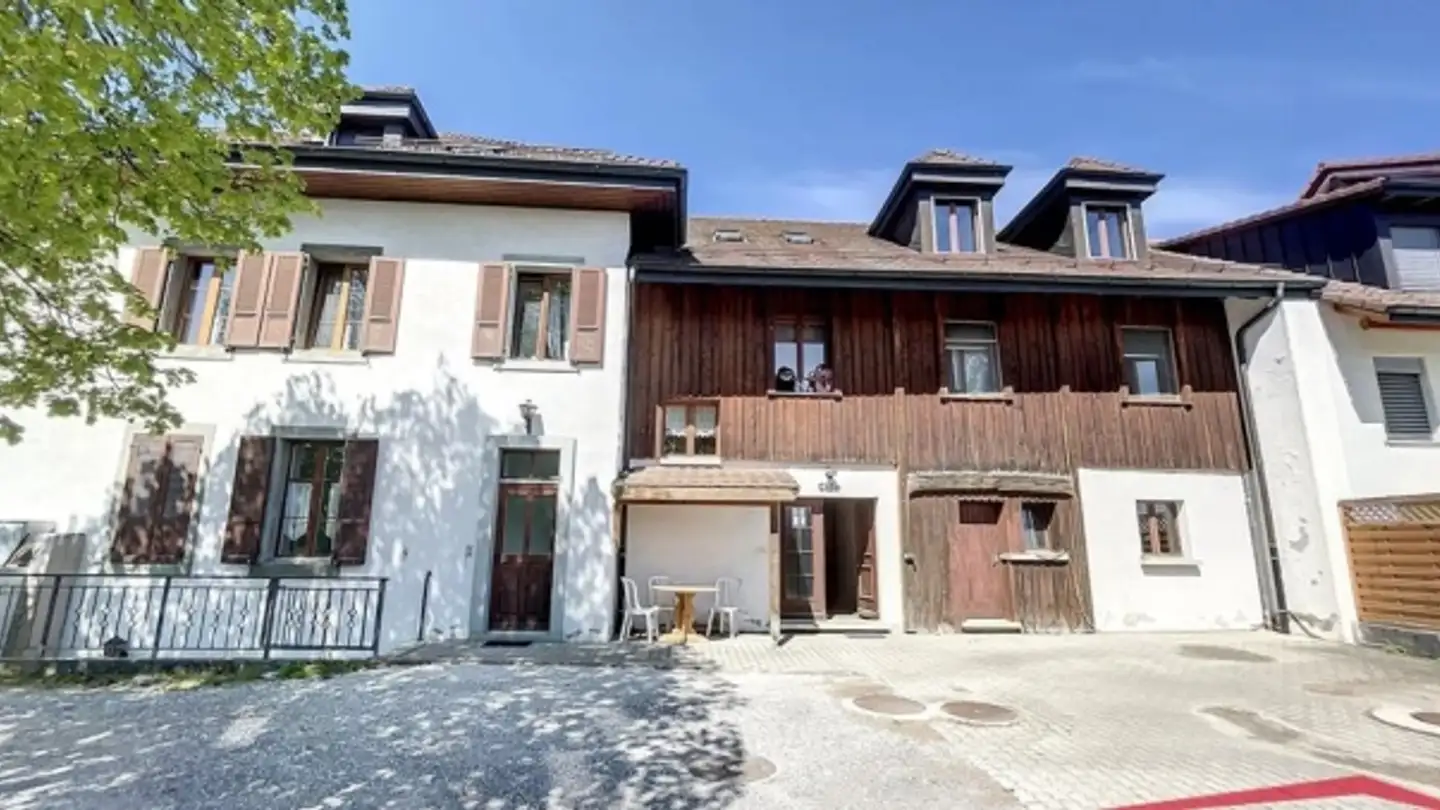 Immeuble mixte à louer - Route Des Chavannes 43, 1680 Romont FR
