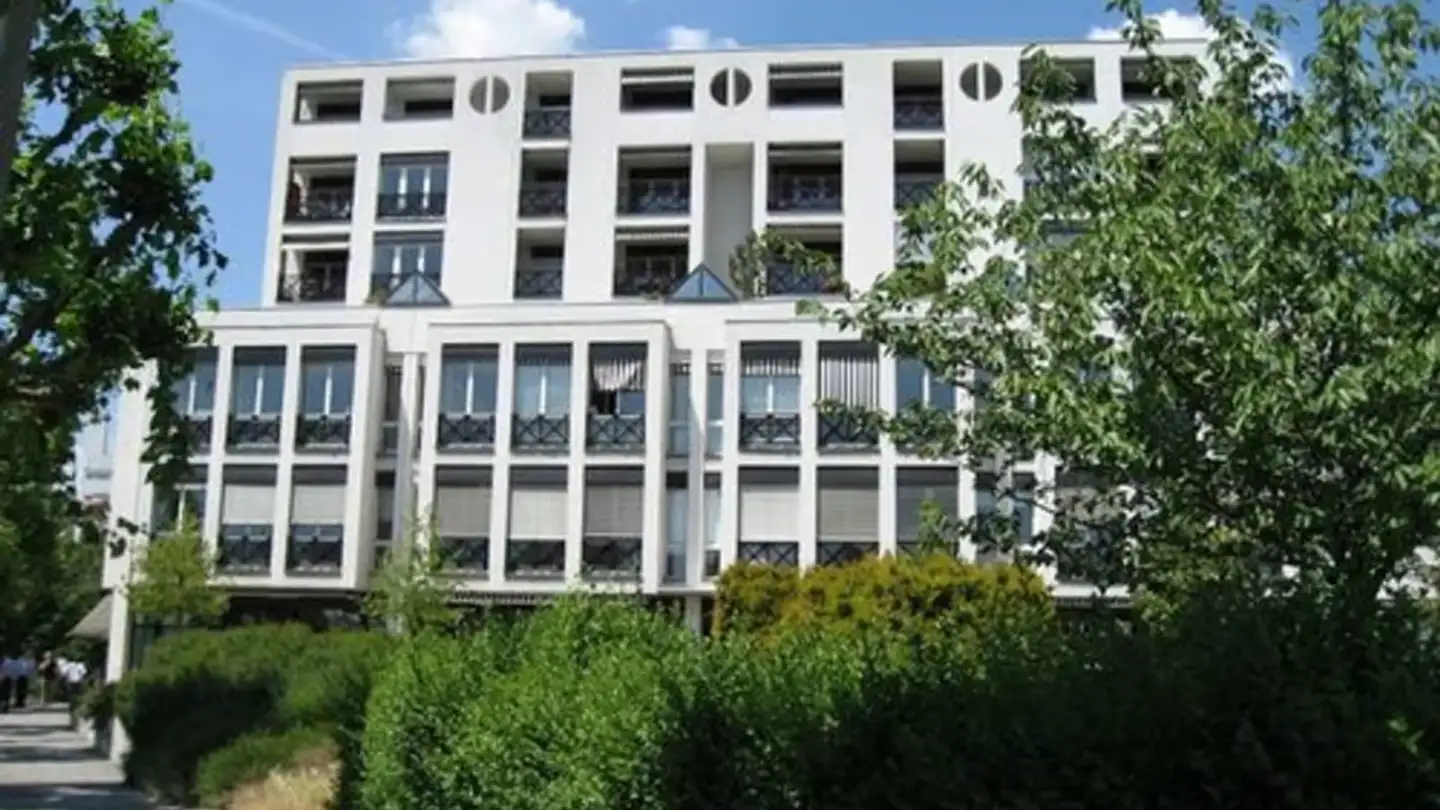 Garage individuel à louer - Avenue De La Poste 14, 1020 Renens VD