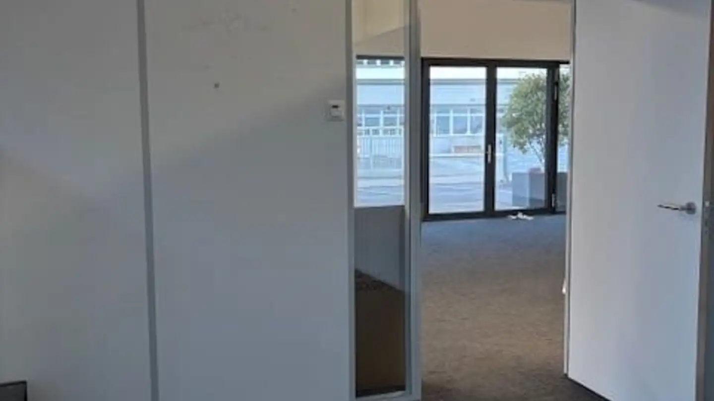 Bureau à louer - Industriestrasse 121, 3800 Matten b. Interlaken - Photo 3